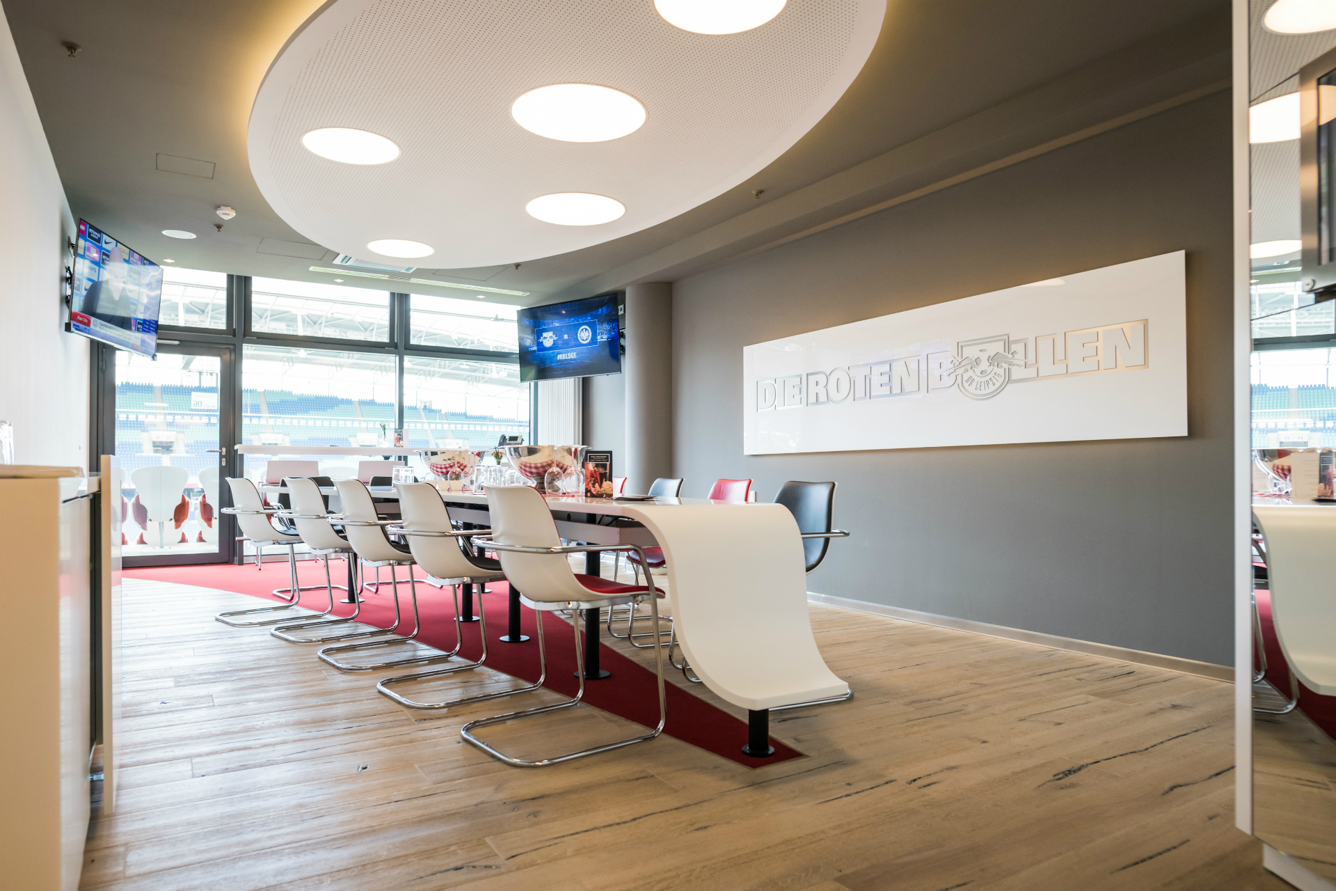 Seite-10_1_1920x1280